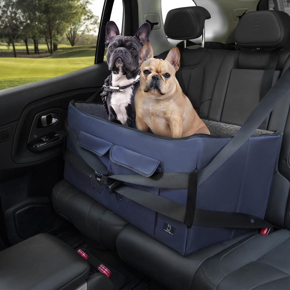 A 4 Pet asiento para perro en coche, confort y seguridad para viajes largos.