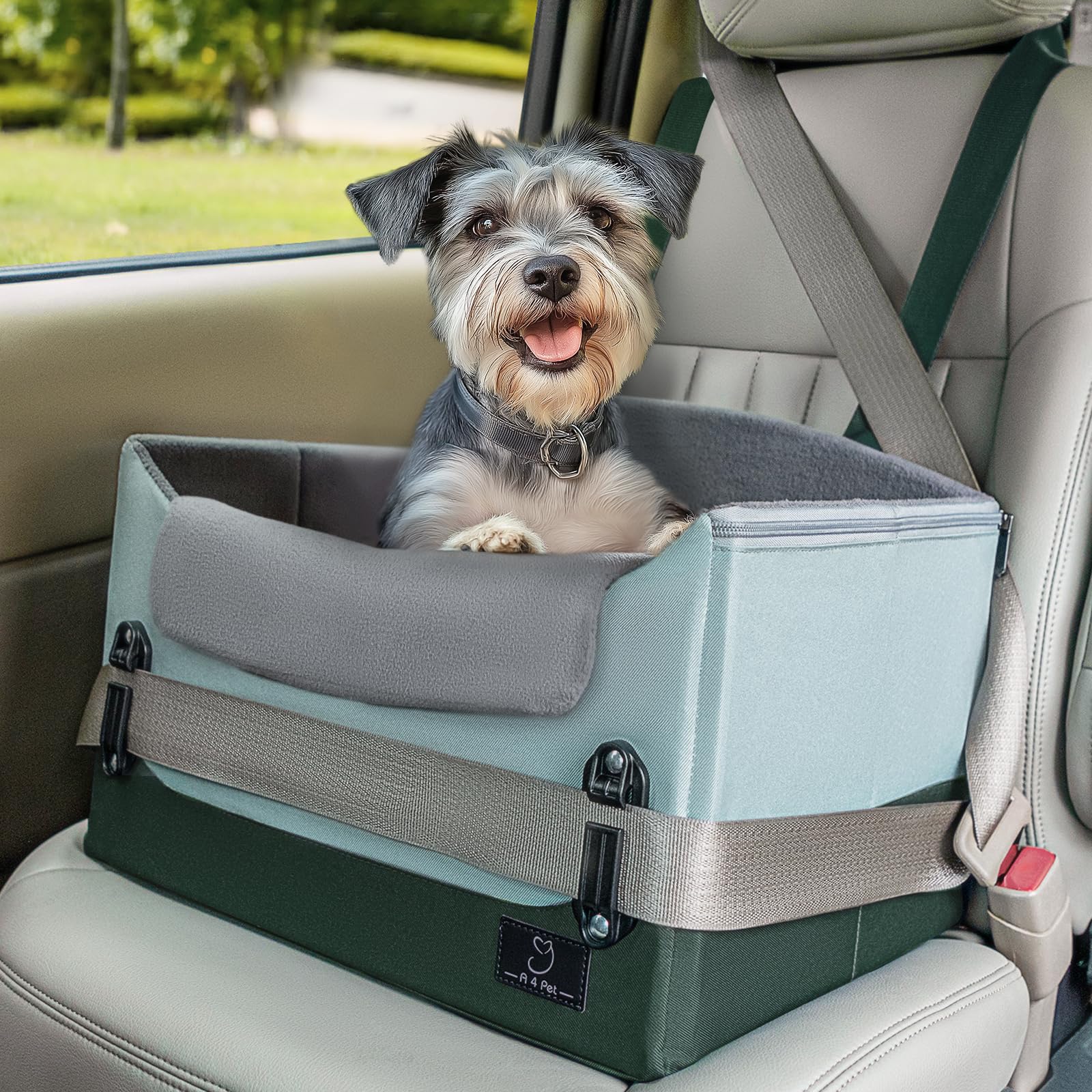 A 4 Pet asiento para perro pequeño 25 libras con cinturón patentado.