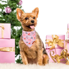 ADOGGYGO bandana rosa Navidad árbol, perfecta para sesiones de fotos navideñas.