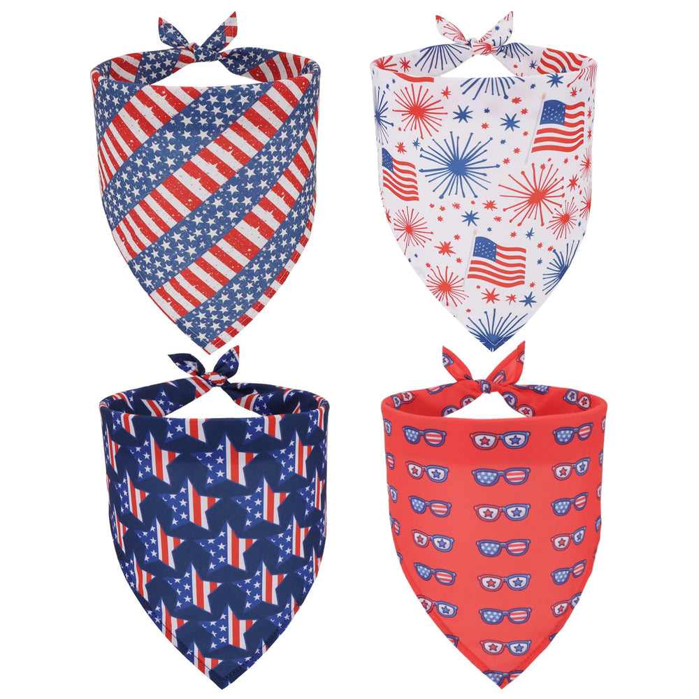 Bandana ADOGGYGO con bandera americana para perro, ideal para fiestas patrias y fotos.