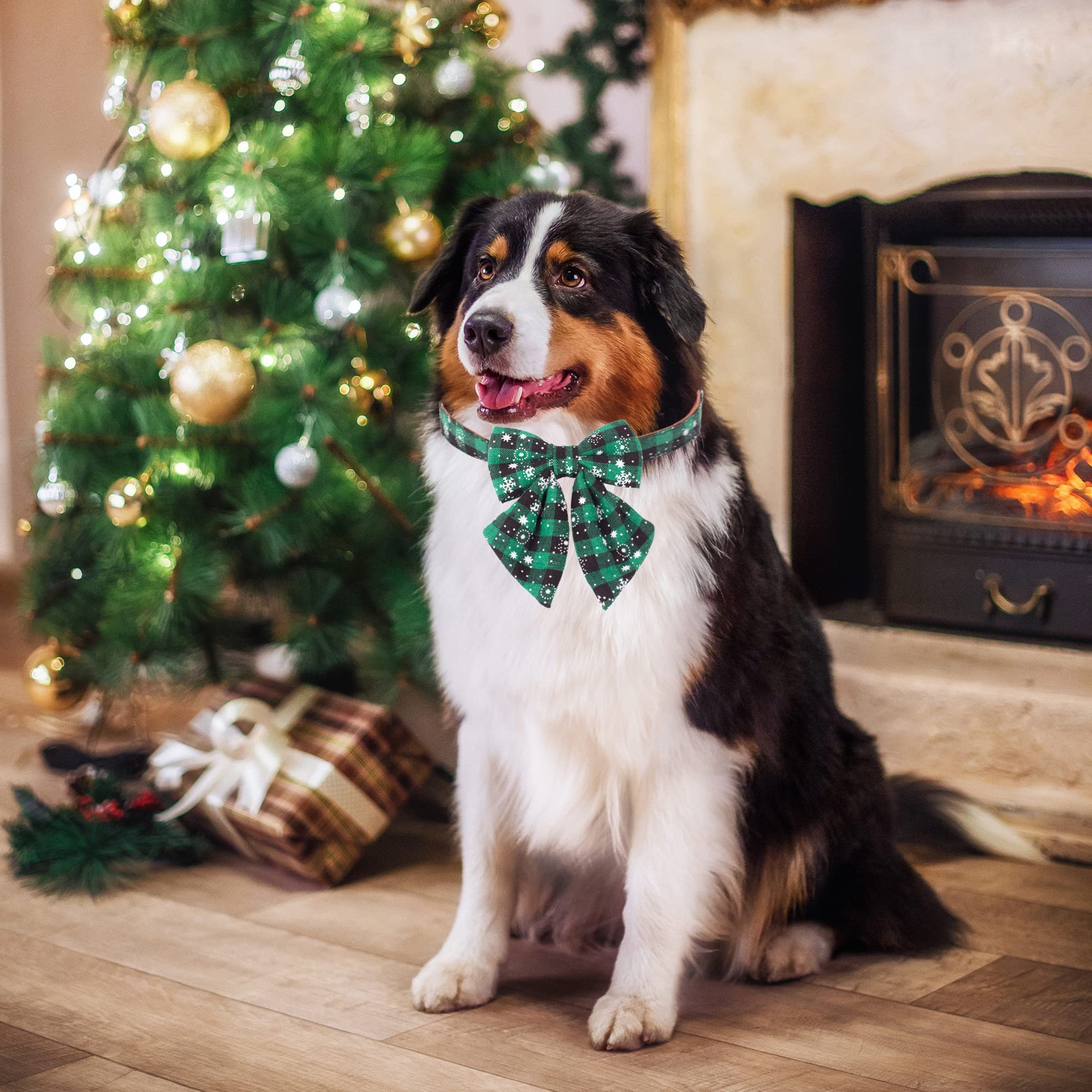 ADOGGYGO collar navideño con cierre plástico seguro y fácil de usar
