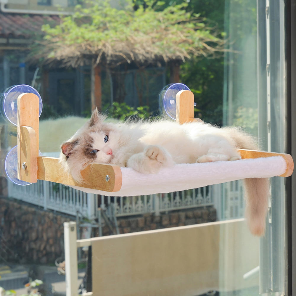 Aloxina percha gato ventana madera: plataforma estable para sol, visualización y descanso.