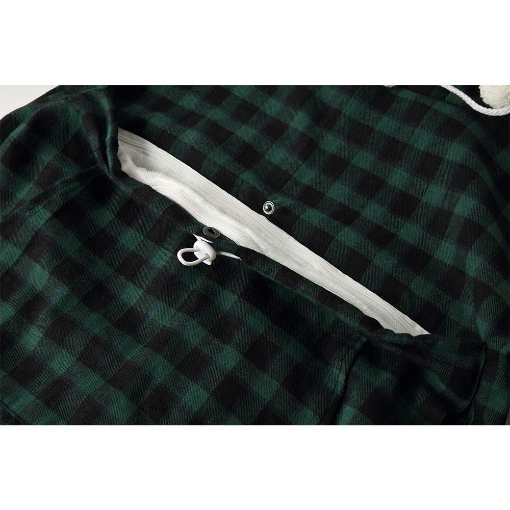 Combinación de colores verde y negro en la sudadera ALYC.