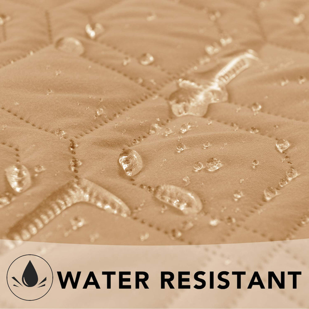 Cobertor impermeable Ameritex para cama, ideal para mascotas durante la noche.