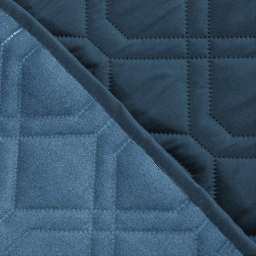 Ameritex funda impermeable para manchas accidentales en muebles.