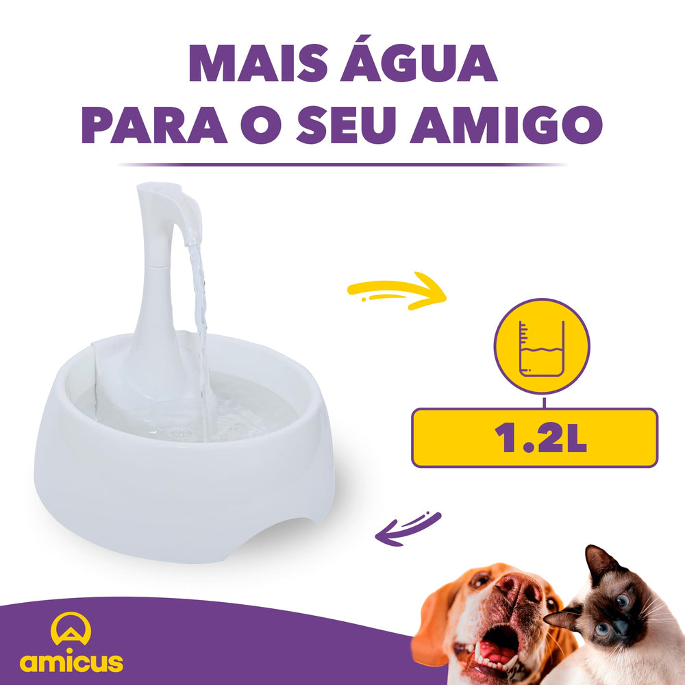 Amicus Aqua First con filtros reemplazables para agua limpia y fresca.