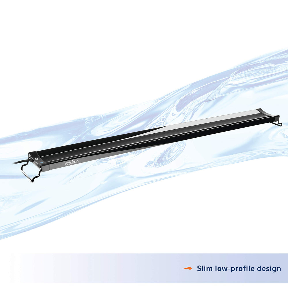 Aqueon OptiBright: compatible con diversas peceras para mayor versatilidad.