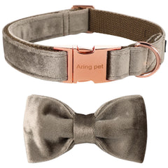 Aring Pet collar con moño desmontable en terciopelo, ideal para sesiones de fotos.