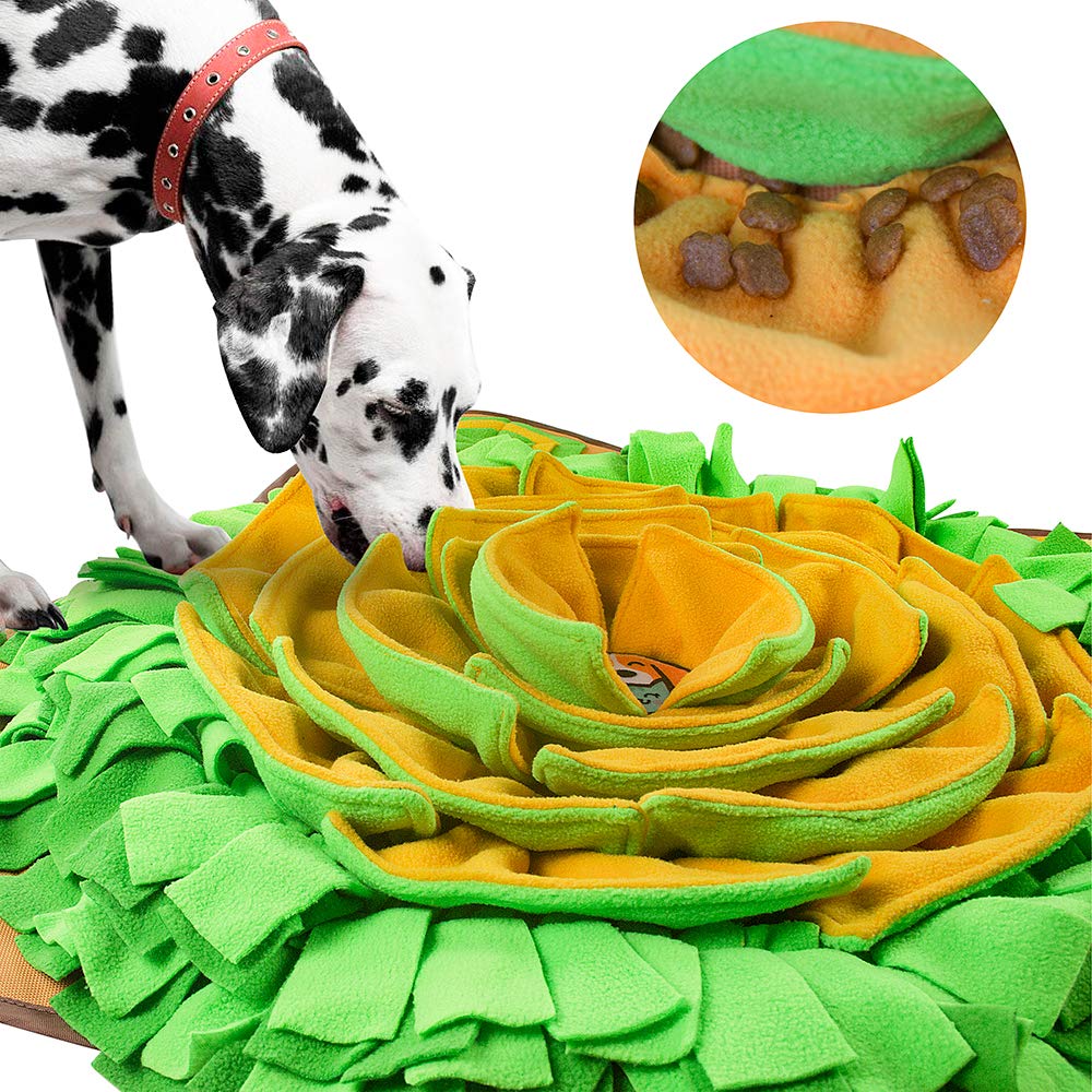 AWOOF Snuffle Mat, pétalos ocultando comida para estimulación mental.