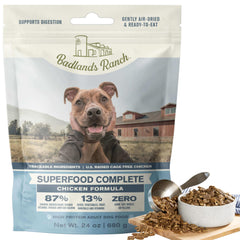BADLANDS RANCH alimento para perros pollo aire-secado, alto en proteína para energía diaria.