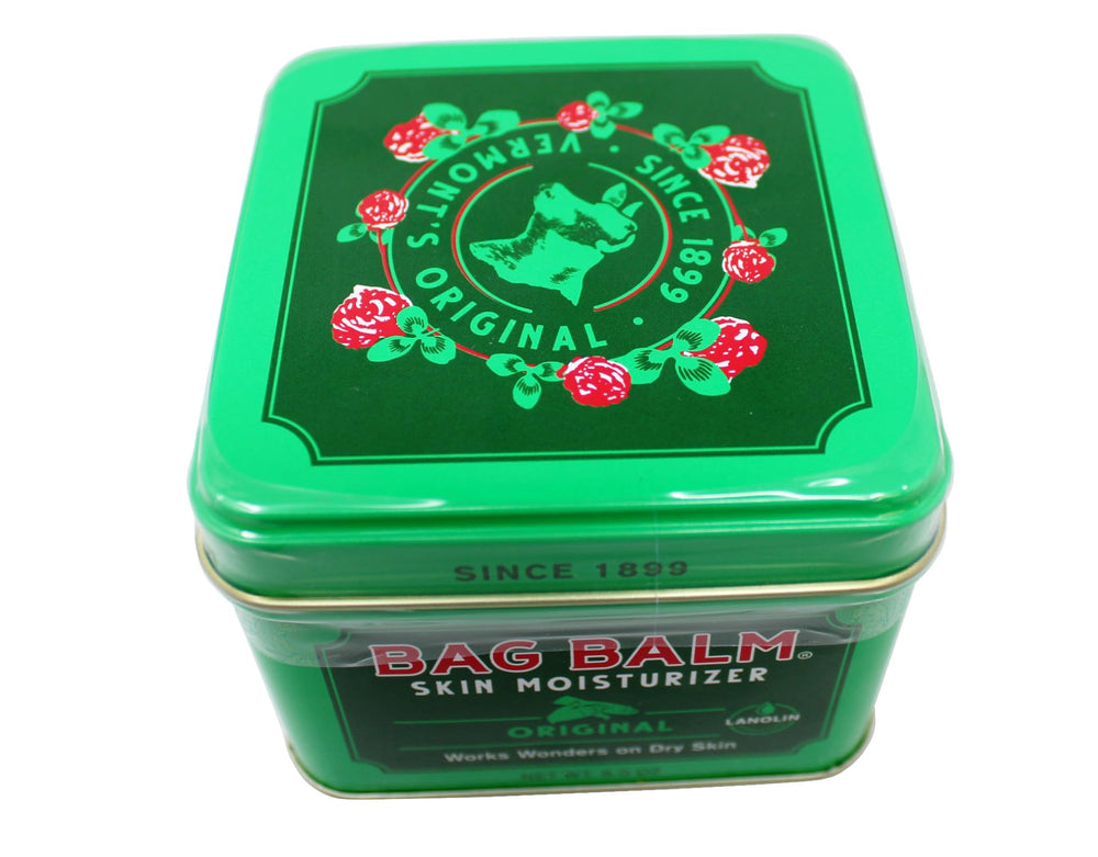 Bag Balm uso en campo para mascotas, ofrece alivio inmediato.