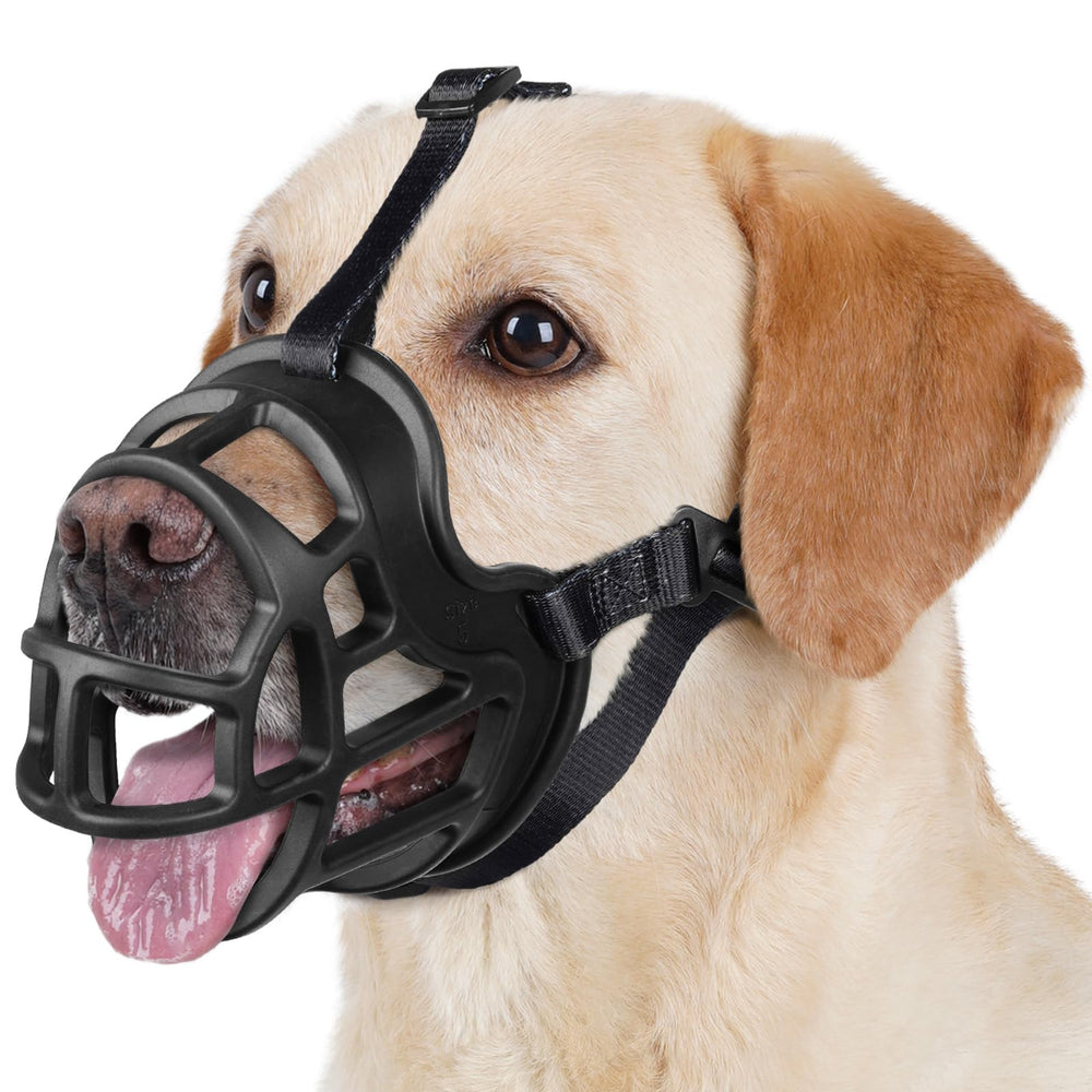 Bozal Barkless para perro grande con malla ligera, facilita respirar durante paseos.