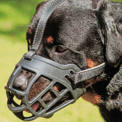 Bozal de silicona Barkless para perro mediano, cesta transpirable ideal para entrenamiento.