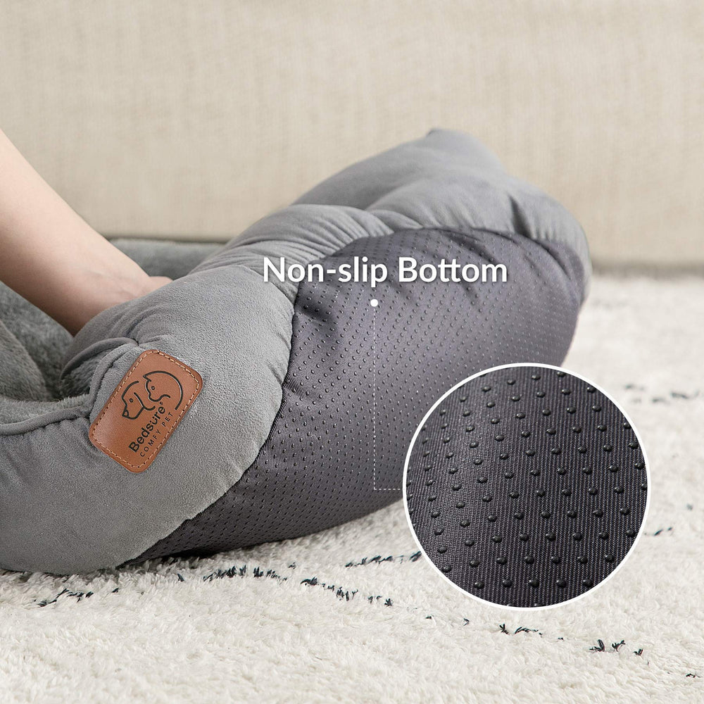 Bedsure cama para gato redonda, gris, ideal para interiores tranquilos.