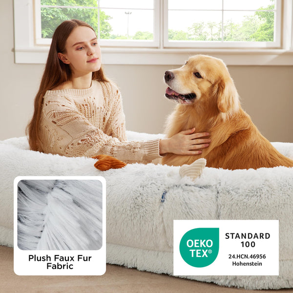 Bedsure cama humano-perro ideal para relajarse en la sala.