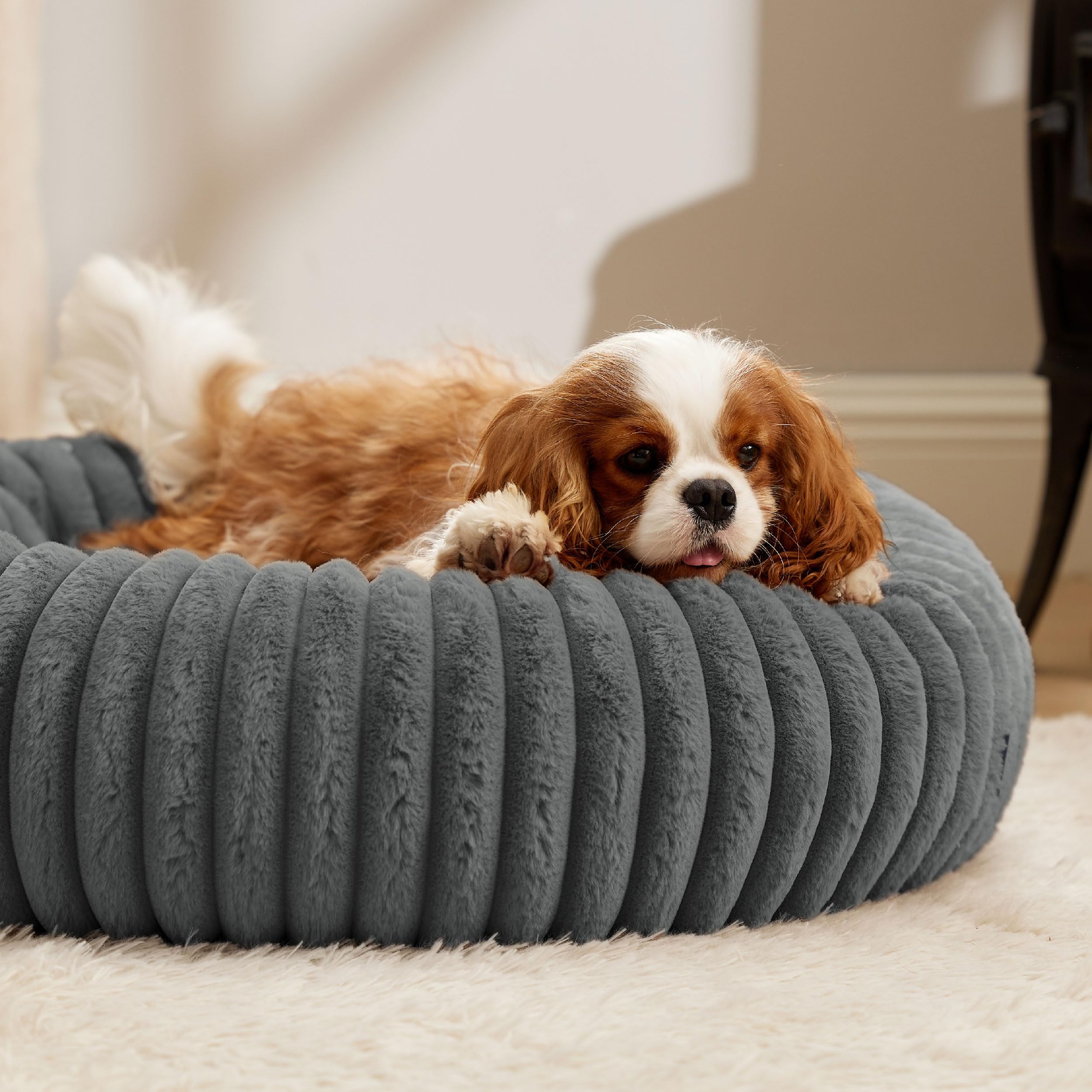 Bedsure Ideal para perros medianos que buscan refugio cómodo