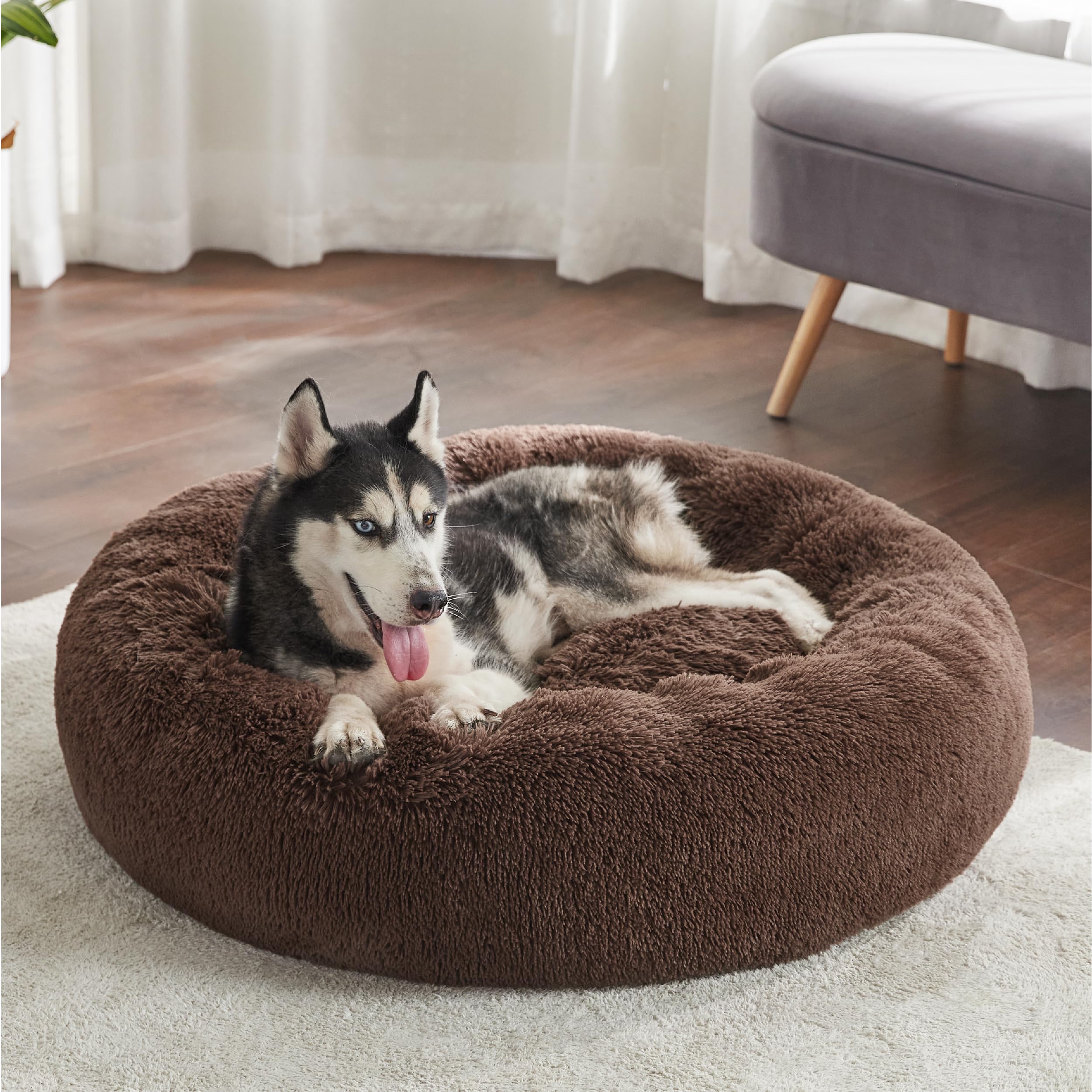 Funda desmontable de Bedsure donut facilita la limpieza regular.