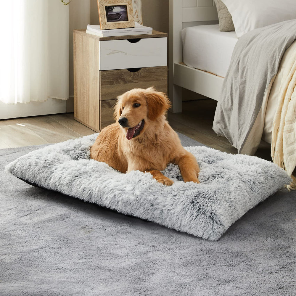 Cama para perro grande de BFPETHOME con alfombra de peluche suave para mayor confort.