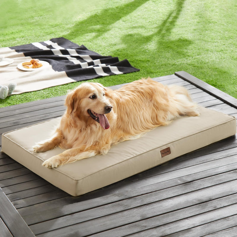 Funda impermeable y lavable de BFPETHOME para cama exterior.