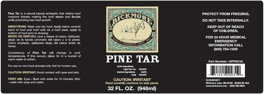 Aplicación en la pezuña con Bickmore Alquitrán de Pino para mayor elasticidad.