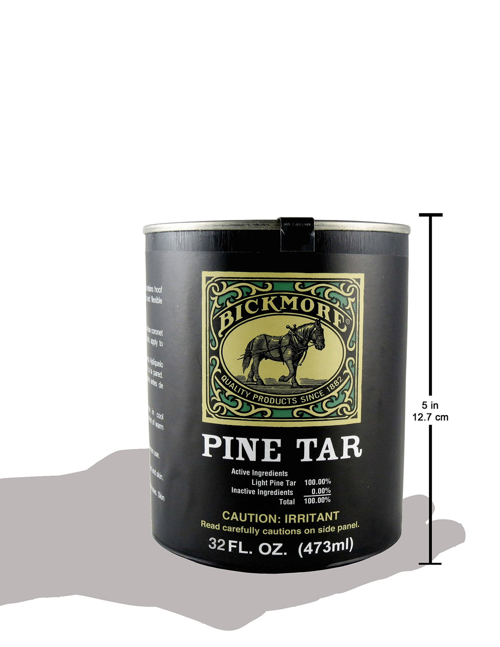 Aplicación de Alquitrán de Pino Bickmore en madera exterior para protección.