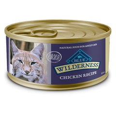 Blue Buffalo Wilderness Paté para gatos con pollo como primer ingrediente real y alto en proteína.