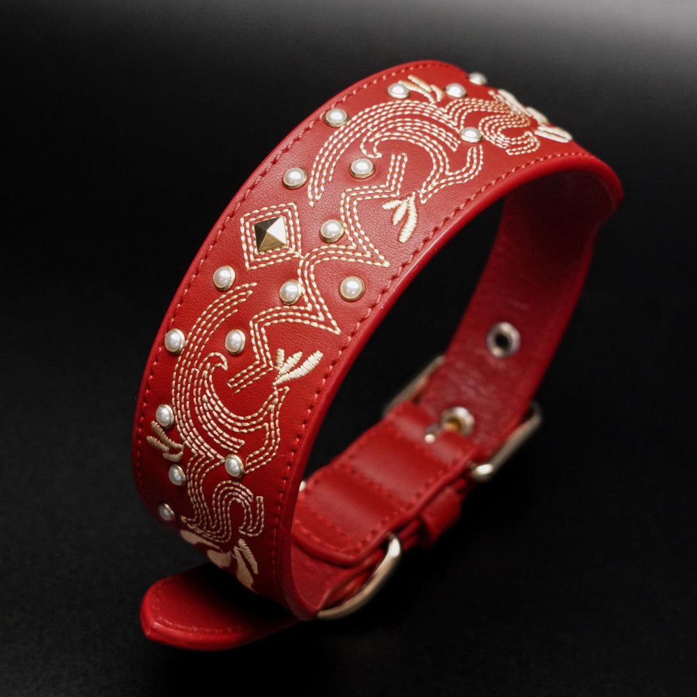 Blueberry Pet bordado floral realza la apariencia del collar
