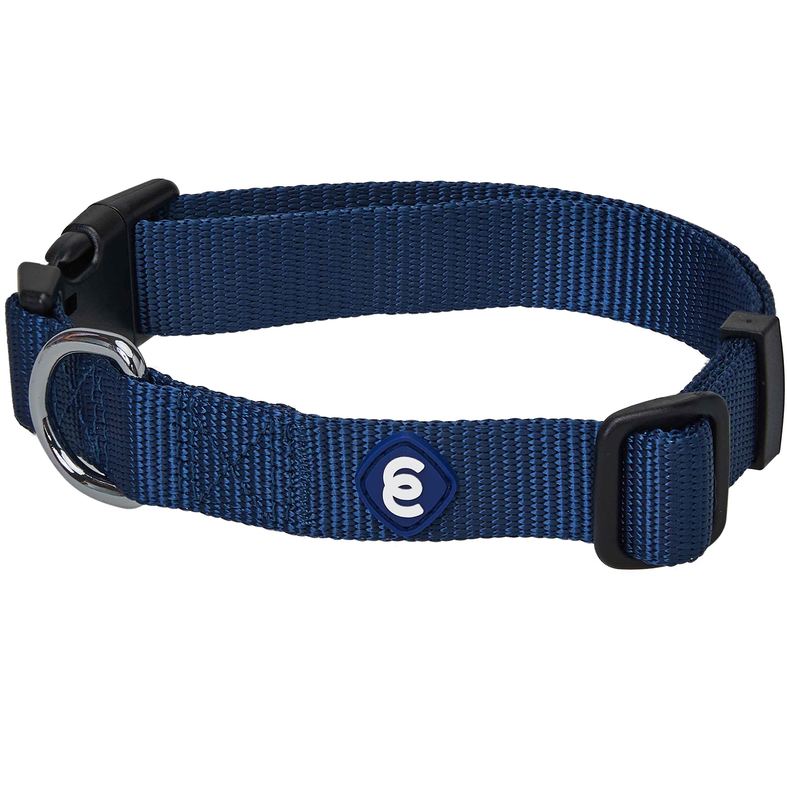 Blueberry Pet Essentials collar mediano azul marino con ajuste cómodo para perros en crecimiento.