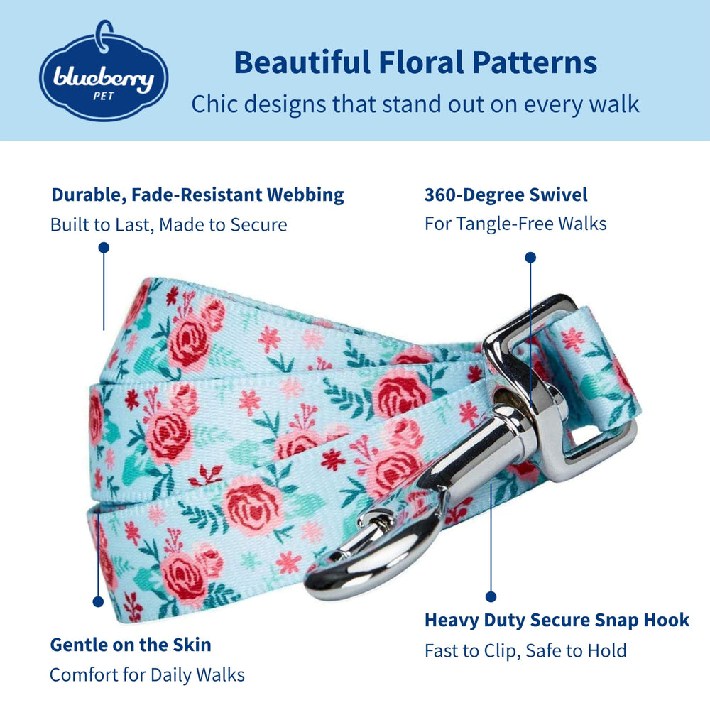 Blueberry Pet Essentials correa azul pastel con motivo floral, perfecta para combinar con collar a juego.