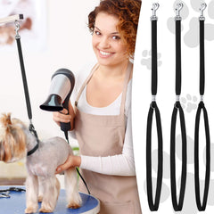 Boao aro central ajustable evita escape del perro durante grooming.