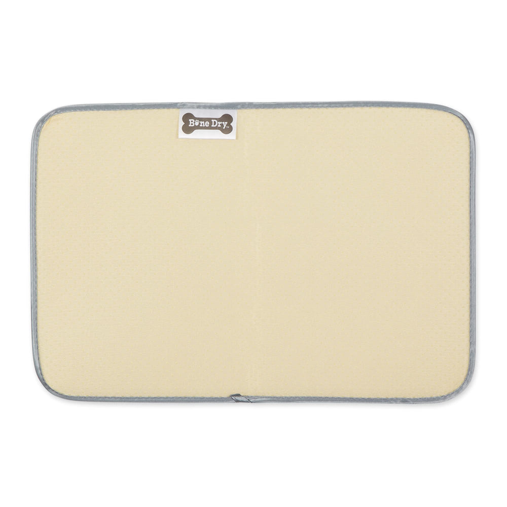 Bone Dry manta ultra absorbente para mascotas, ideal para derrames y salpicaduras.