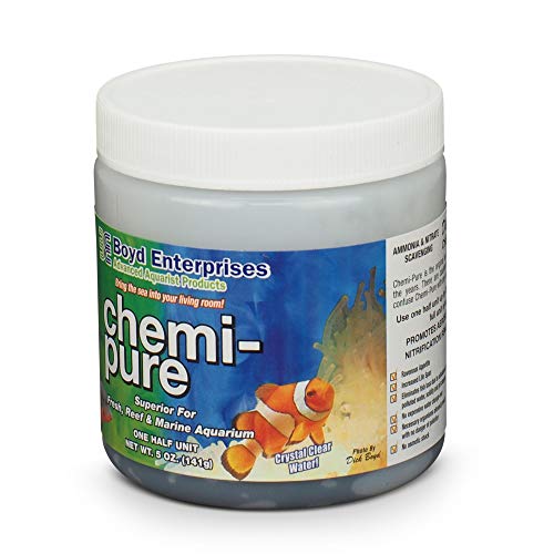 Chemipure de Boyd Enterprises, empaque compacto para acuario, facilita la limpieza del agua.