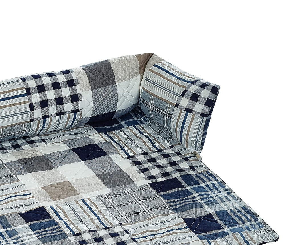 Diseño patchwork azul de Brilliant Sunshine para vestir la sala.