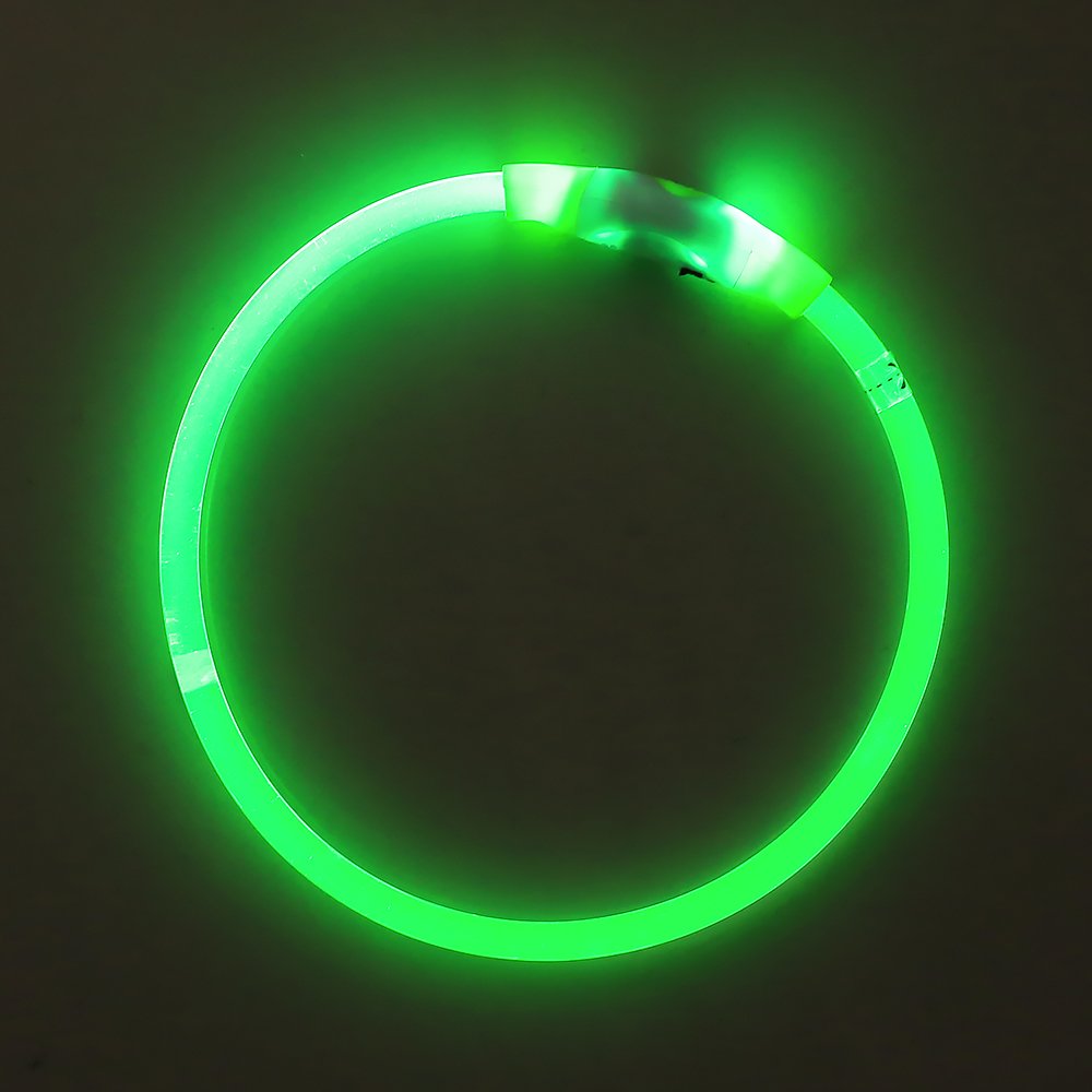 Collar luminoso BSEEN verde para zonas con poca luz.