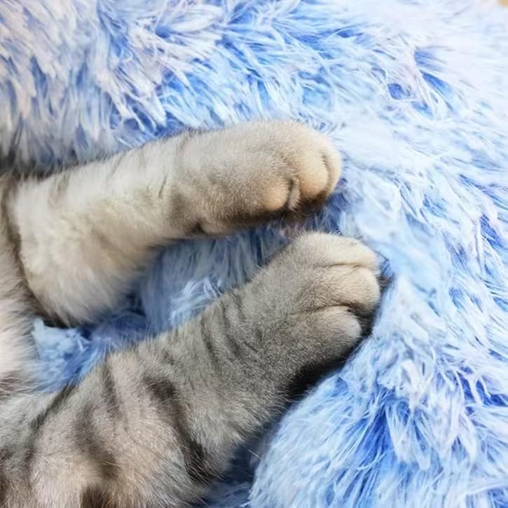 Cama para gatos: textura de pelo sintético suave para relajarse.