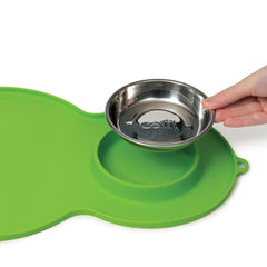 Catit estera antideslizante verde mantiene estable el cuenco.