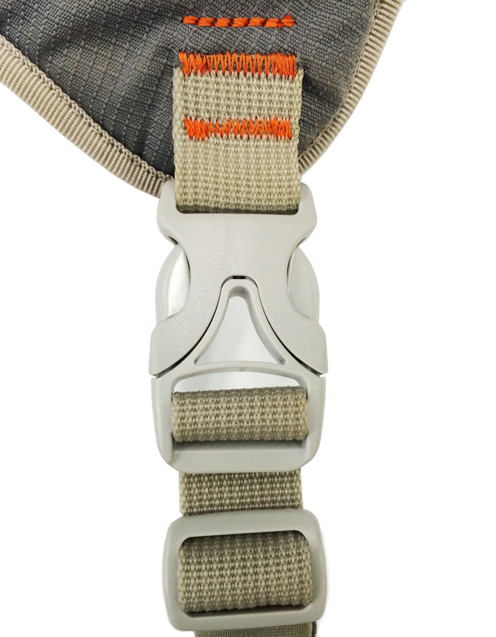 Mochila Cesar Millan para perro pequeña, malla ventilada para mayor comodidad.