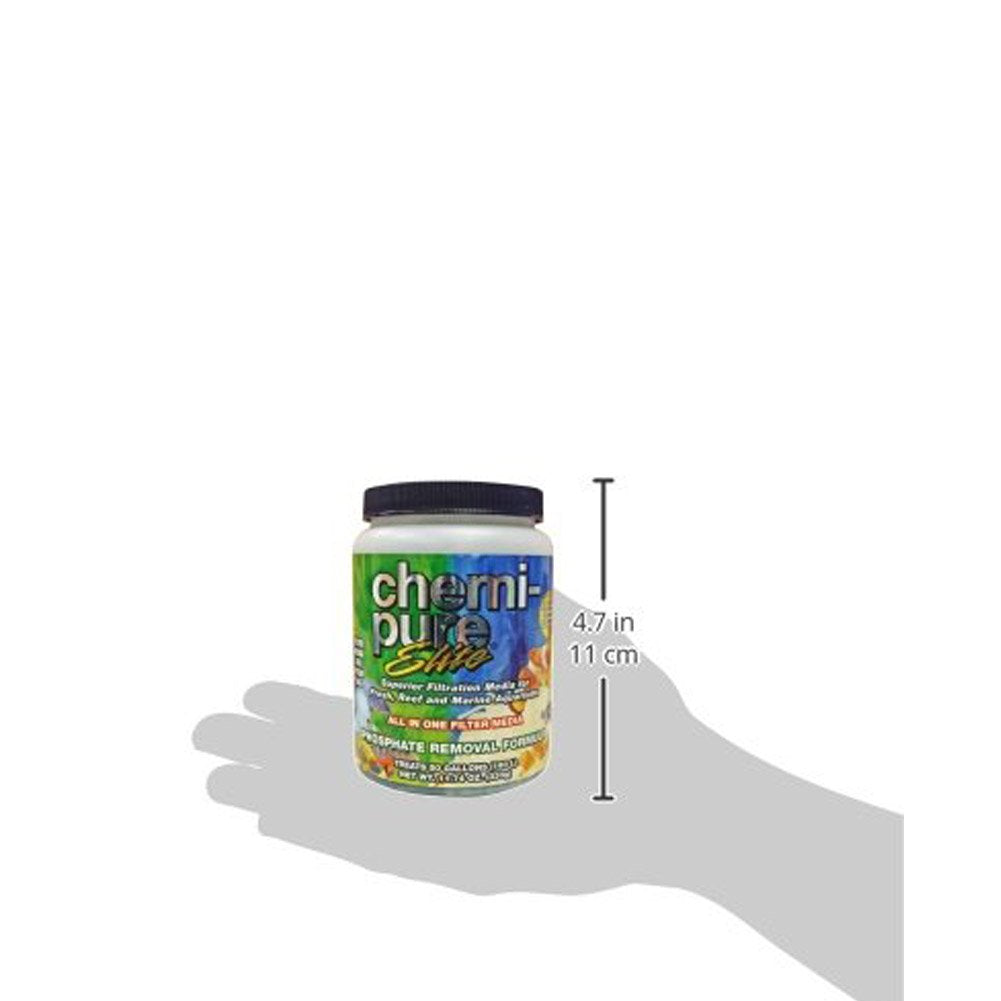 Chemi-Pure Elite en uso mejora la claridad del agua en el acuario.