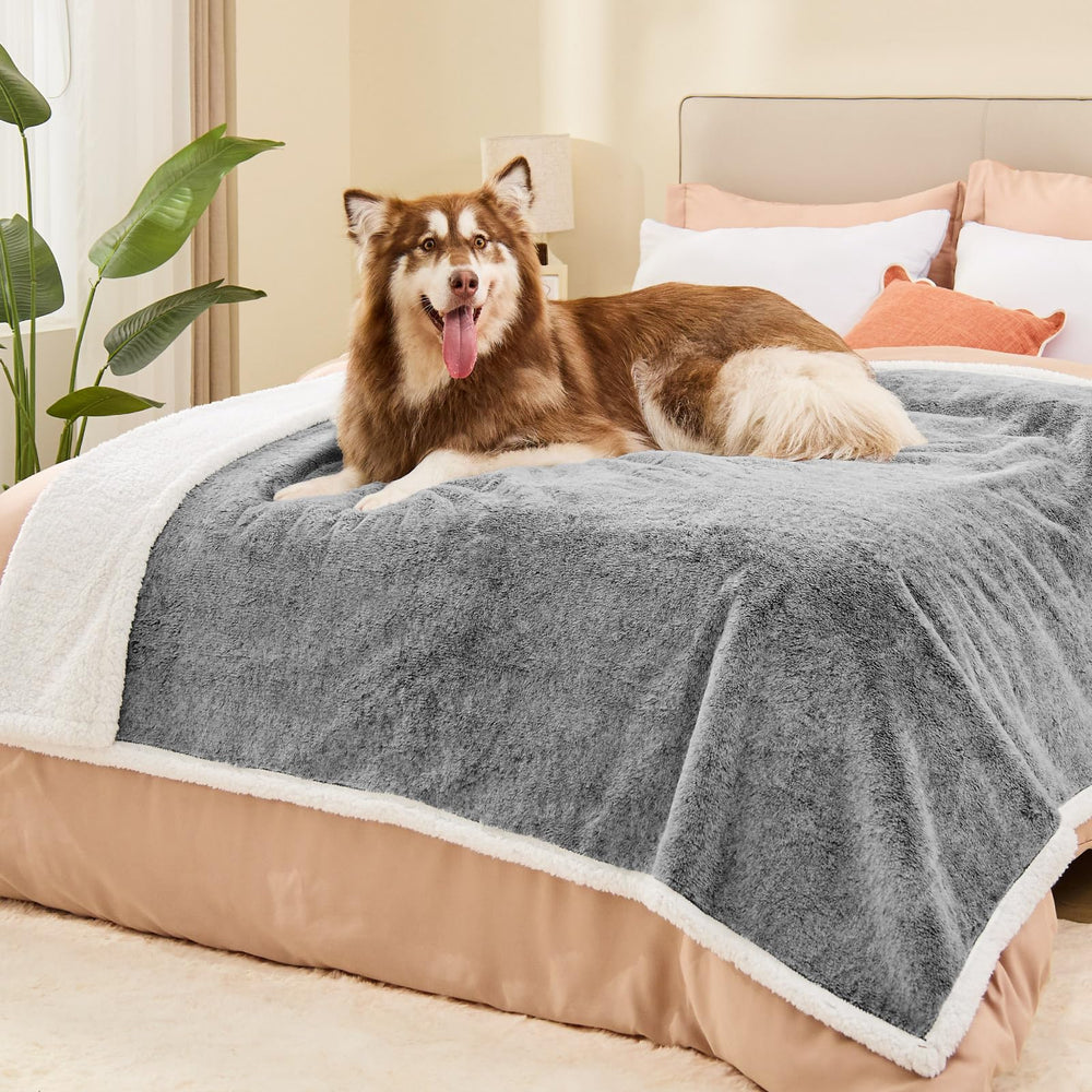 ChiXnuggle manta-impermeable-sherpa protege muebles contra líquidos y accidentes.