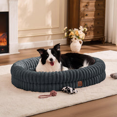 ChiXnuggle XL cama perro rayas pelo sintético suave para descanso cómodo.