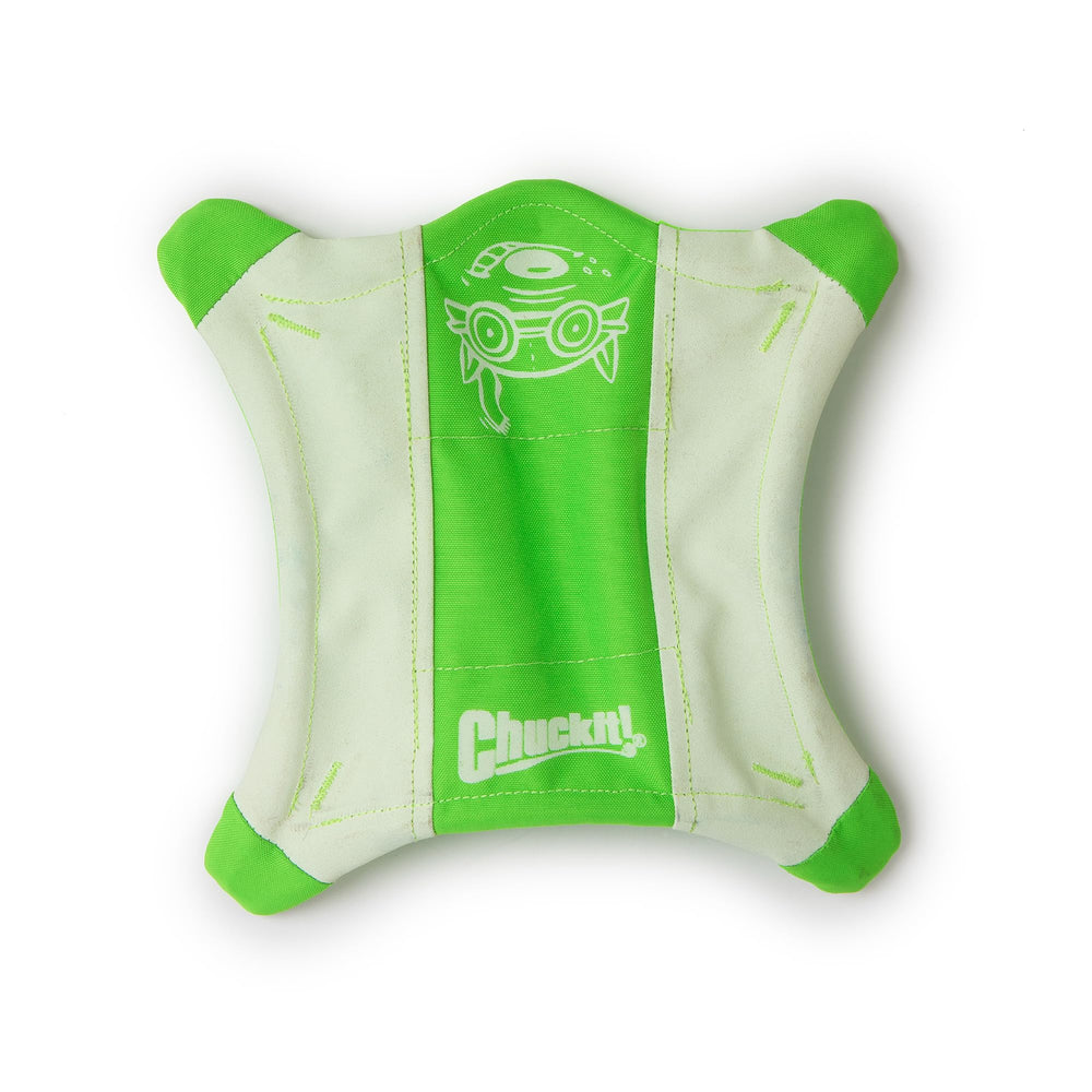 Chuckit! Glow Squirrel flota en agua para juego en playa o piscina