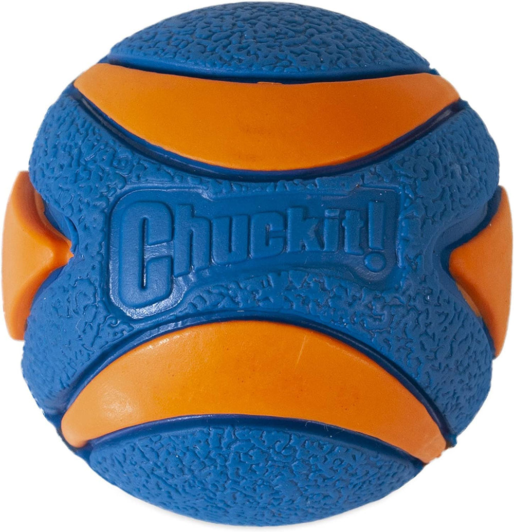 Chuckit! Ultra Squeaker Ball de goma duradera, fácil de limpiar.