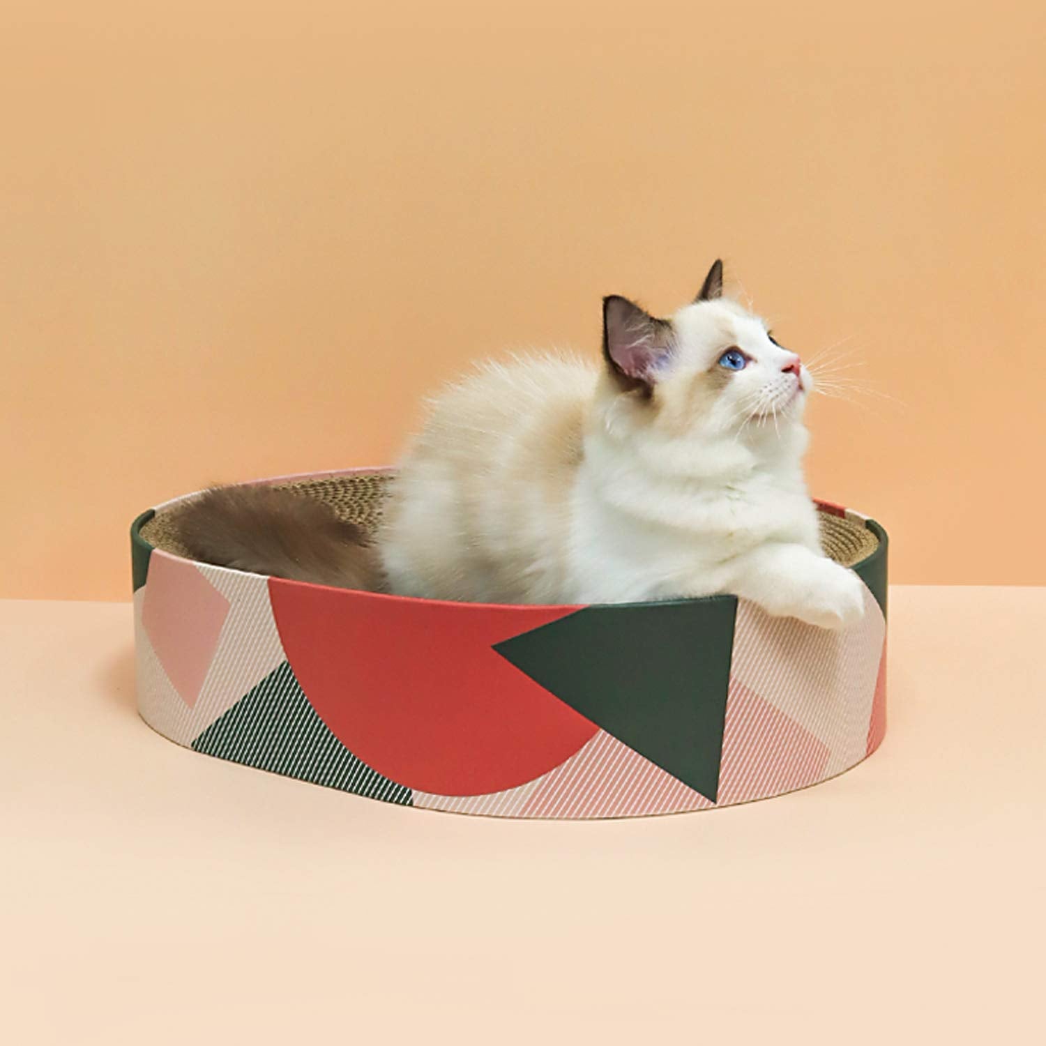 ComSaf rasca-cama-eco-amigable, alternativa sostenible para el descanso y rascado.