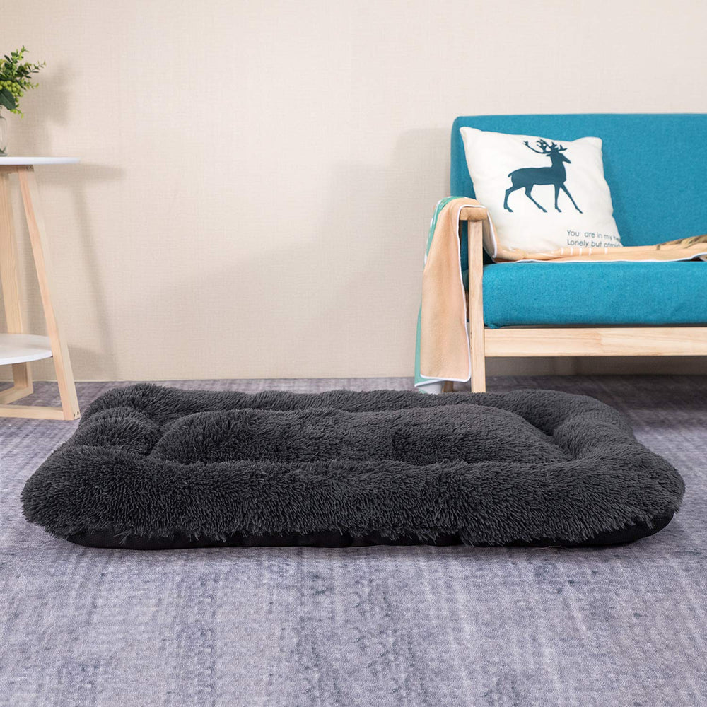 Cama XXL Coohom Deluxe para perros grandes, adecuada para espacios amplios.
