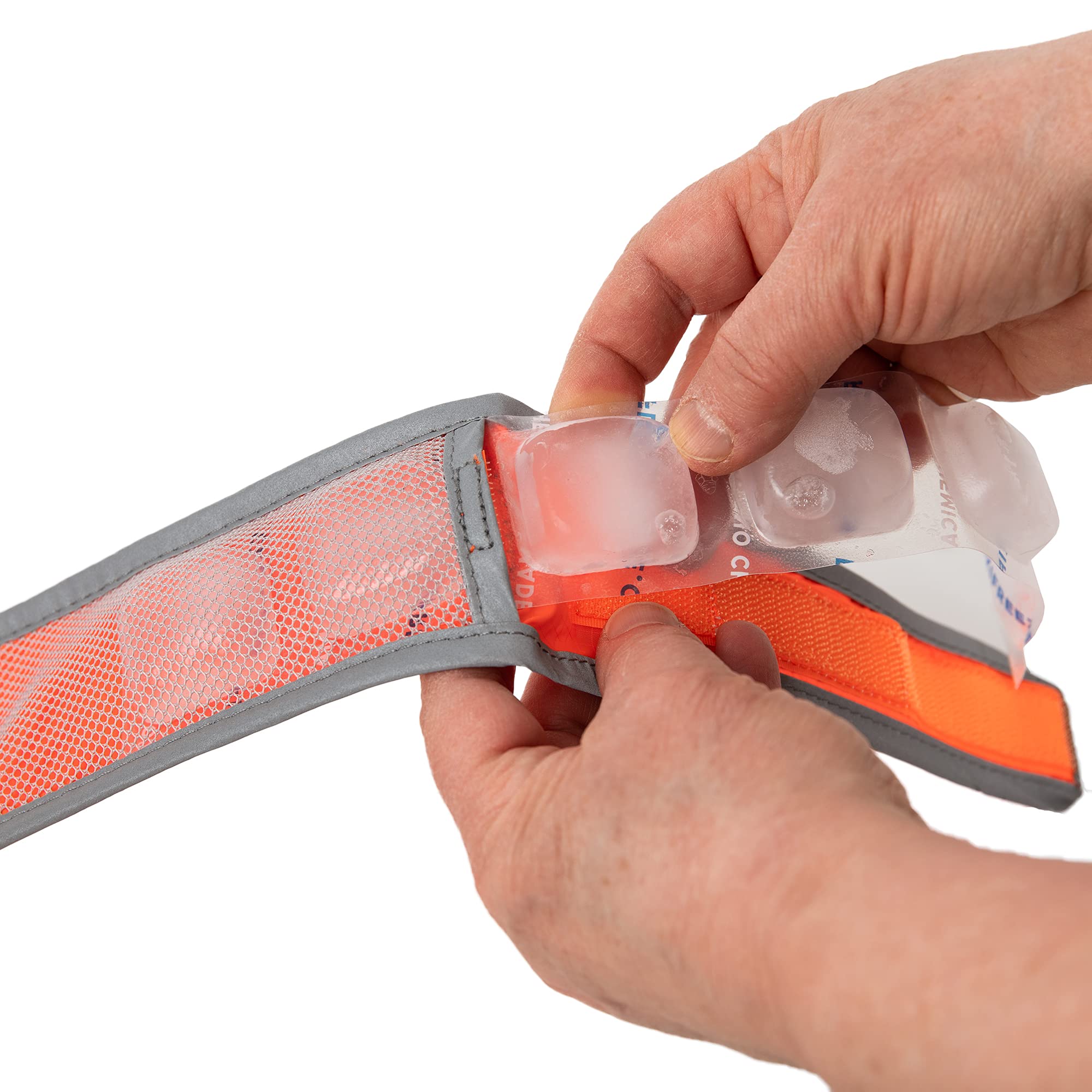 Conjunto CoolerDog incluye collar y dos tiras de hielo para enfriamiento