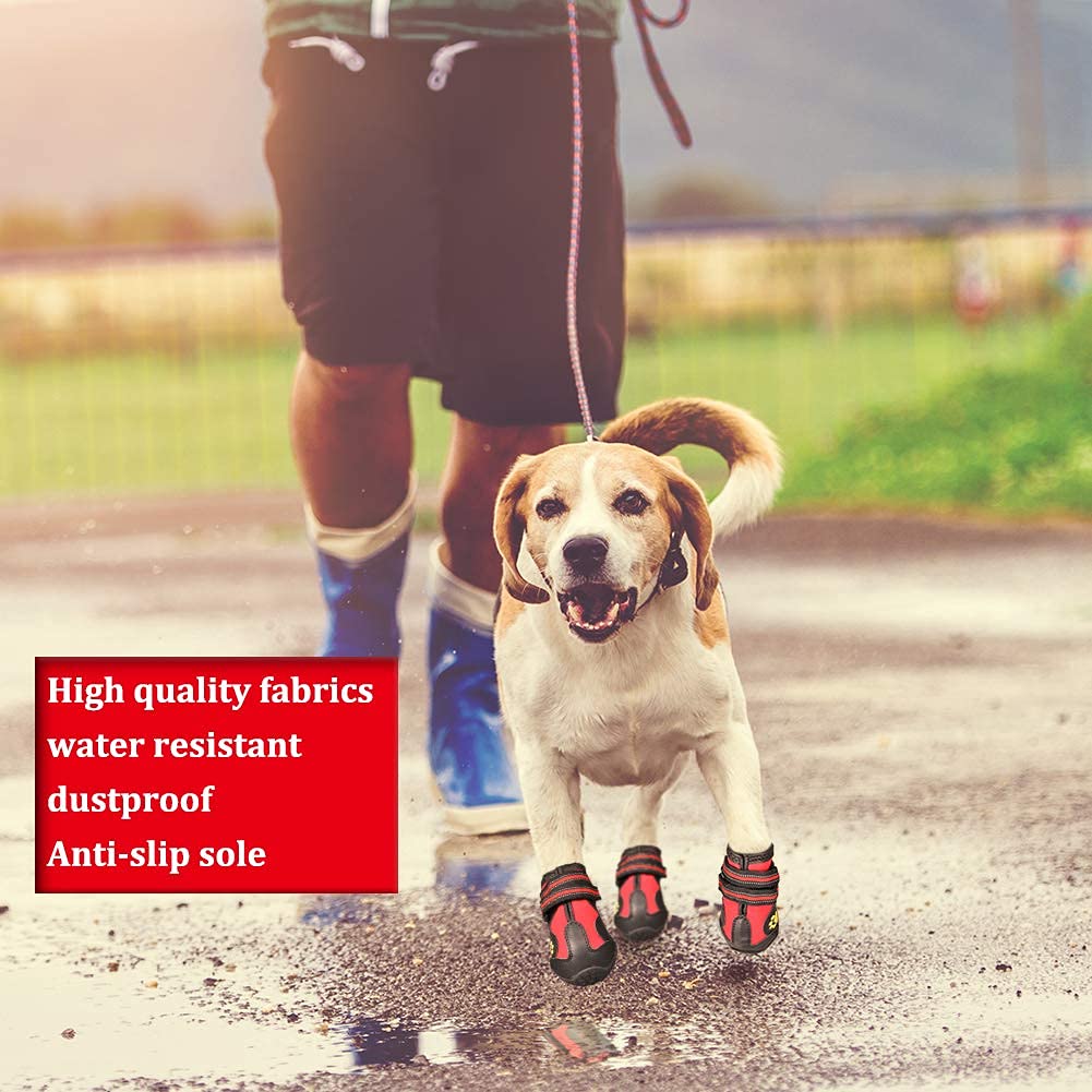 Botas CovertSafe para uso exterior, ideales para aventuras al aire libre.
