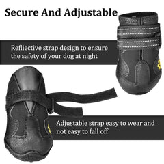 Botas CovertSafe& con bordado de patita, cómodas para uso diario.