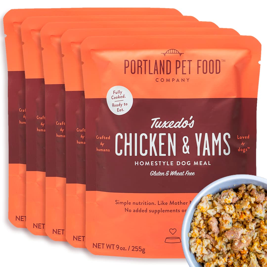 CRAFTED BY HUMANS Tuxedo’s Pollo y Yams bolsa: comida húmeda sabrosa para perros exigentes.