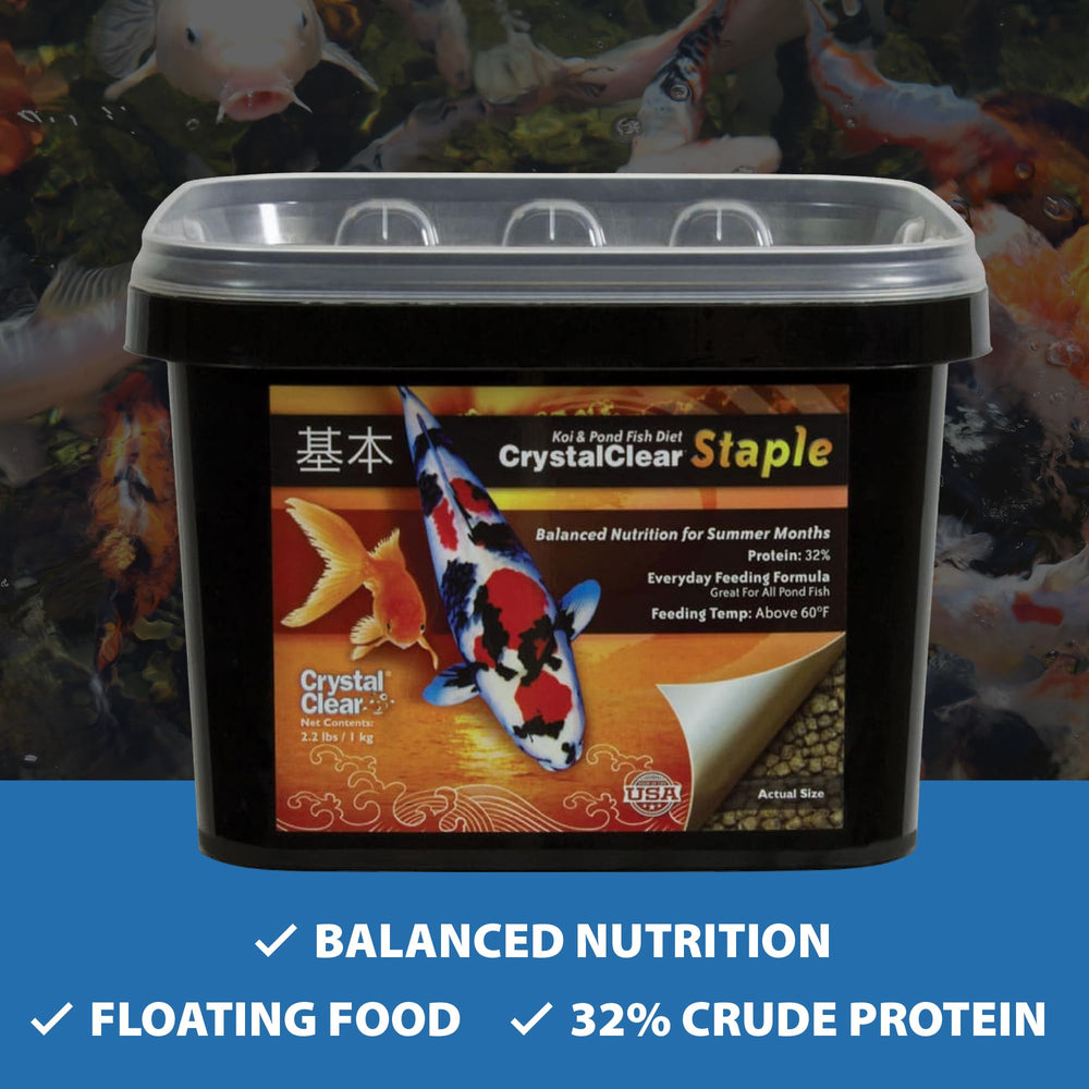 Digestión fácil con CrystalClear Staple, apoyo suave para peces de estanque.