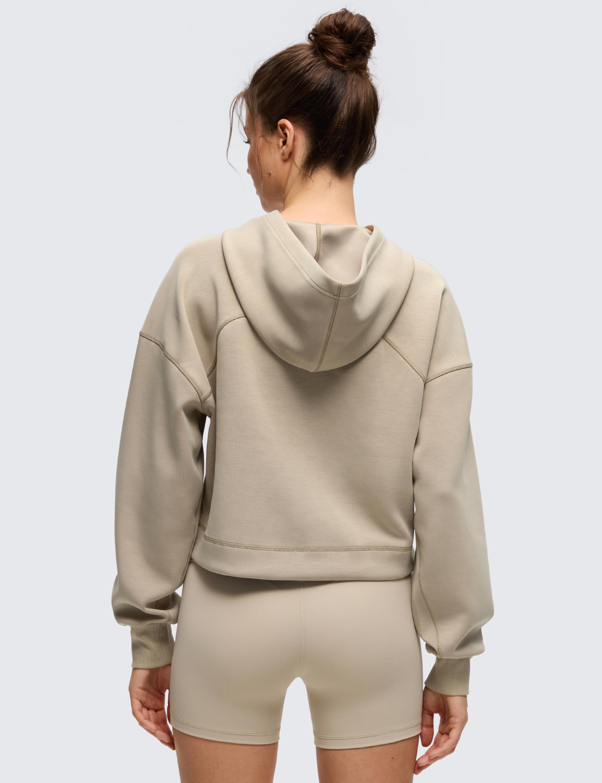 CRZ YOGA SoftAura, textura pelusa suave para mayor comodidad diaria.